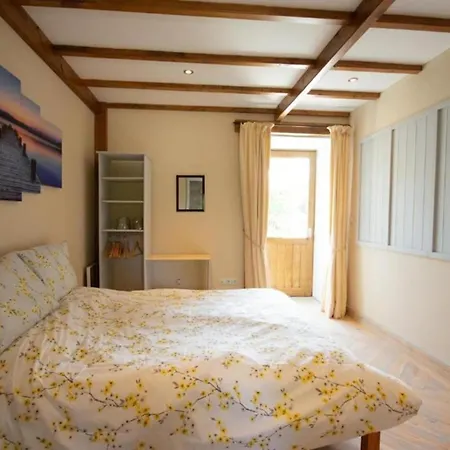 Retreat With 4 Spacious Bedrooms Tatil Evi